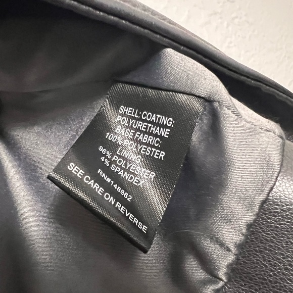 Torrid Faux Leather Moto Jacket Silver EUC Size 2 - Picture 5 of 9